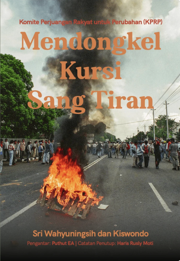 Mendongkel Kursi Sang Tiran